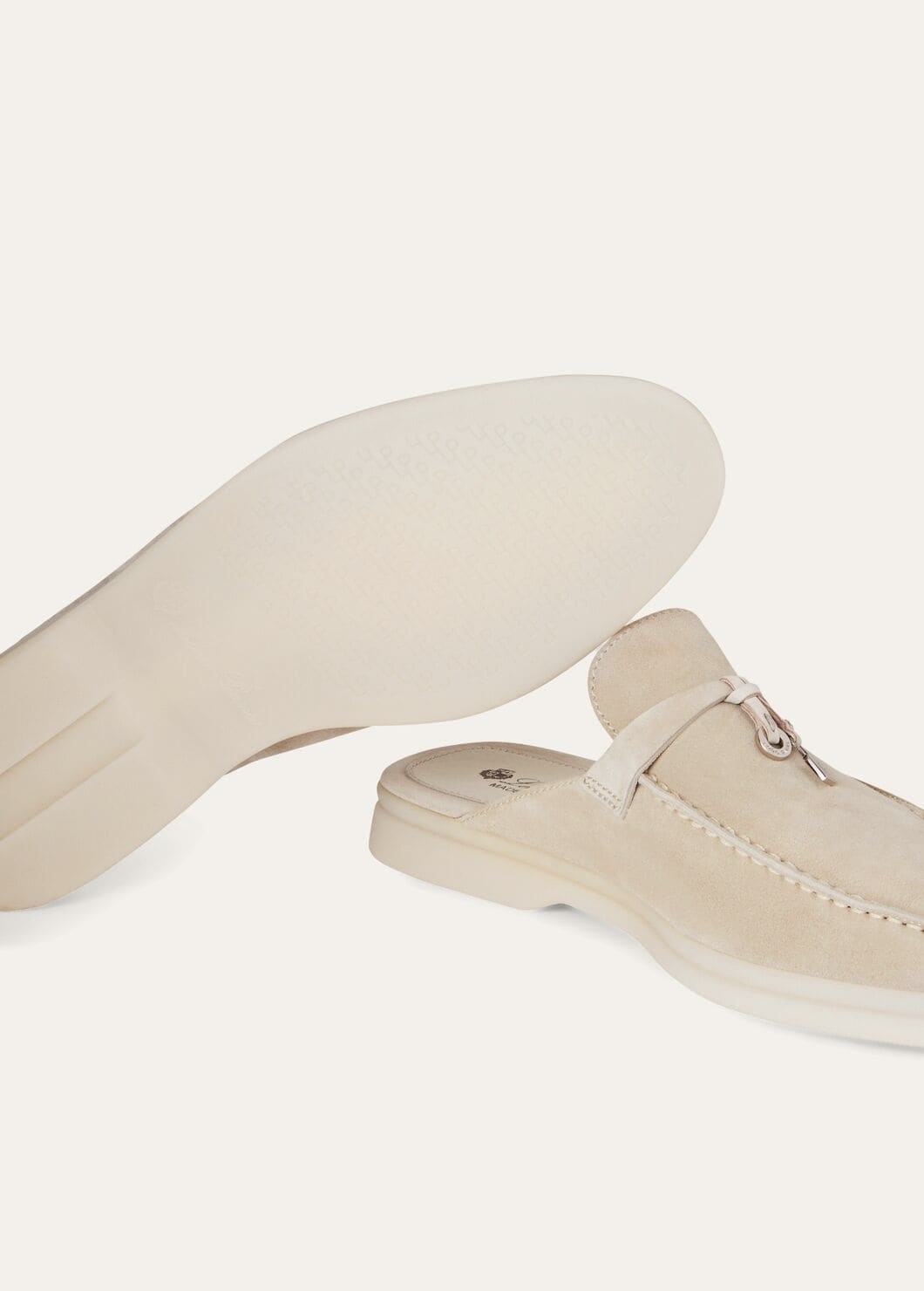 Babouche Charms Walk Goatskin Moccasin - Linen D746